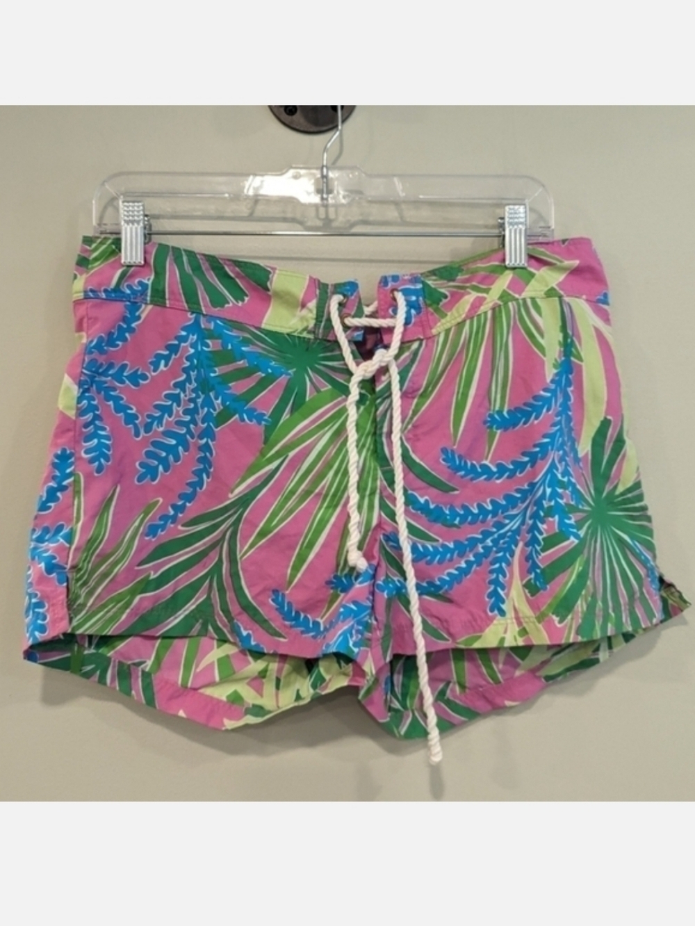 Lilly Pulitzer Pink Leafy Board Shorts Tie Closure Size Large